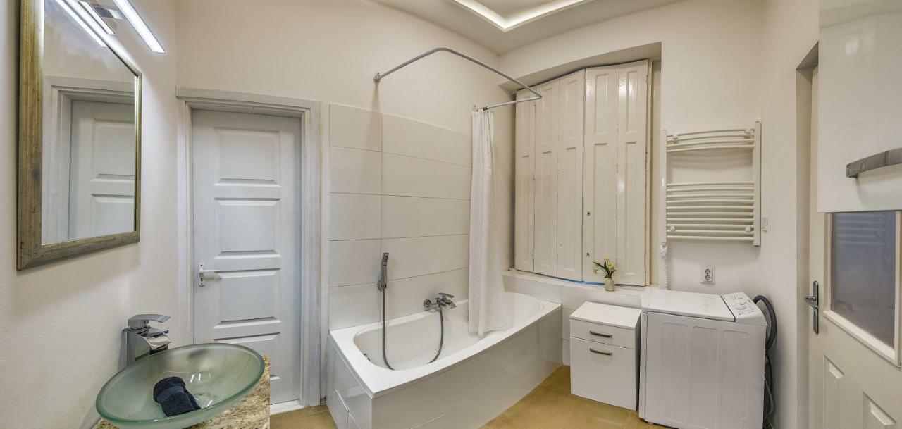 Diamond Apartman Near To Basilica Budapest Bagian luar foto